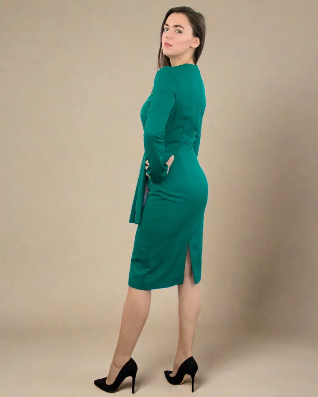 Agnes Emerald Green Fitted Midi Dress with V-neck