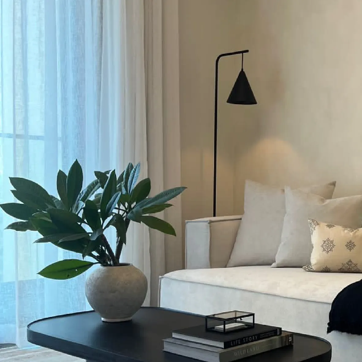Long Island Floor Lamp