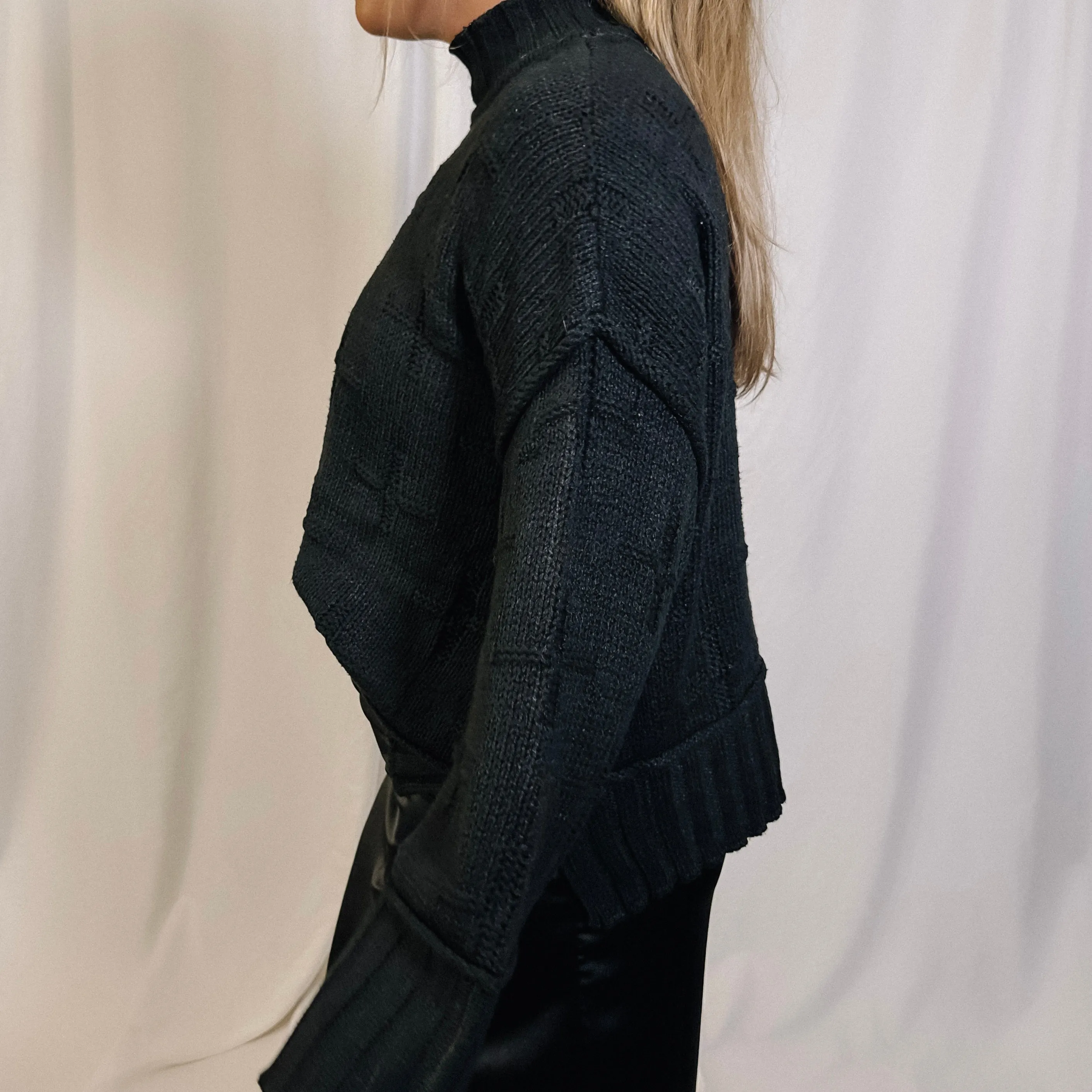 Look Closer Turtleneck