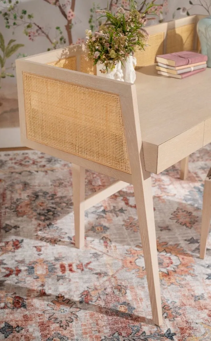 Lotus Desk