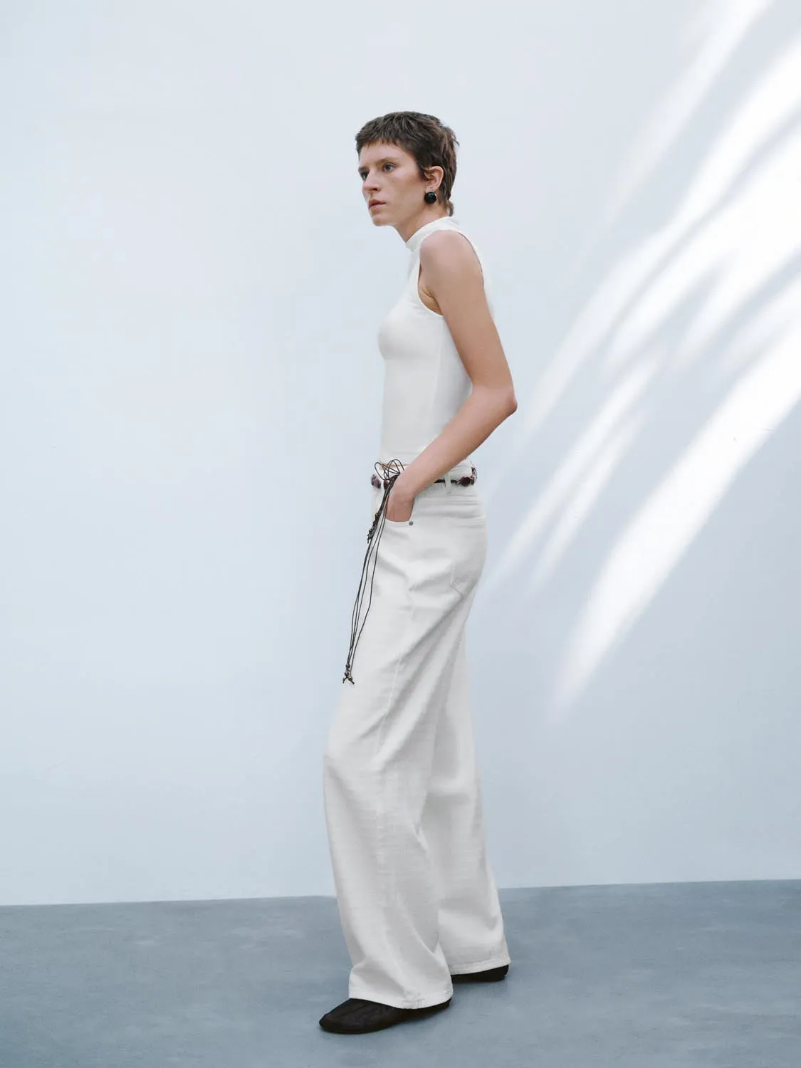 Mock Neck Sleeveless Vests
