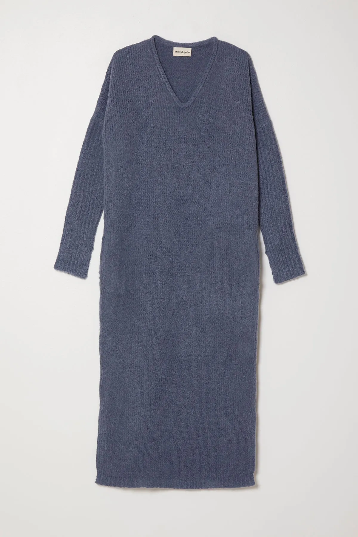 RELAXED V-NECK DRESS